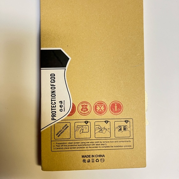 Screen protector - Picture 2 of 2